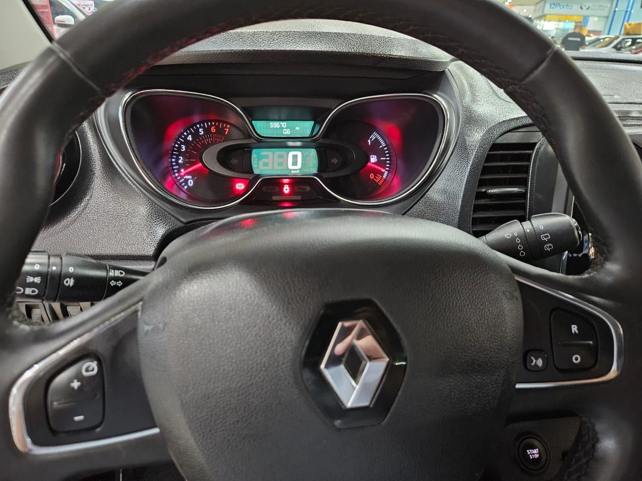 RENAULT CAPTUR