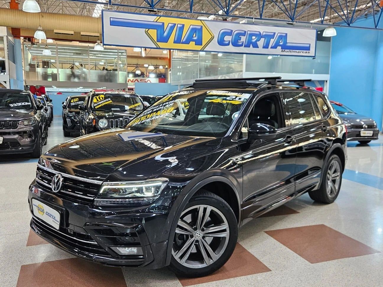 VOLKSWAGEN TIGUAN