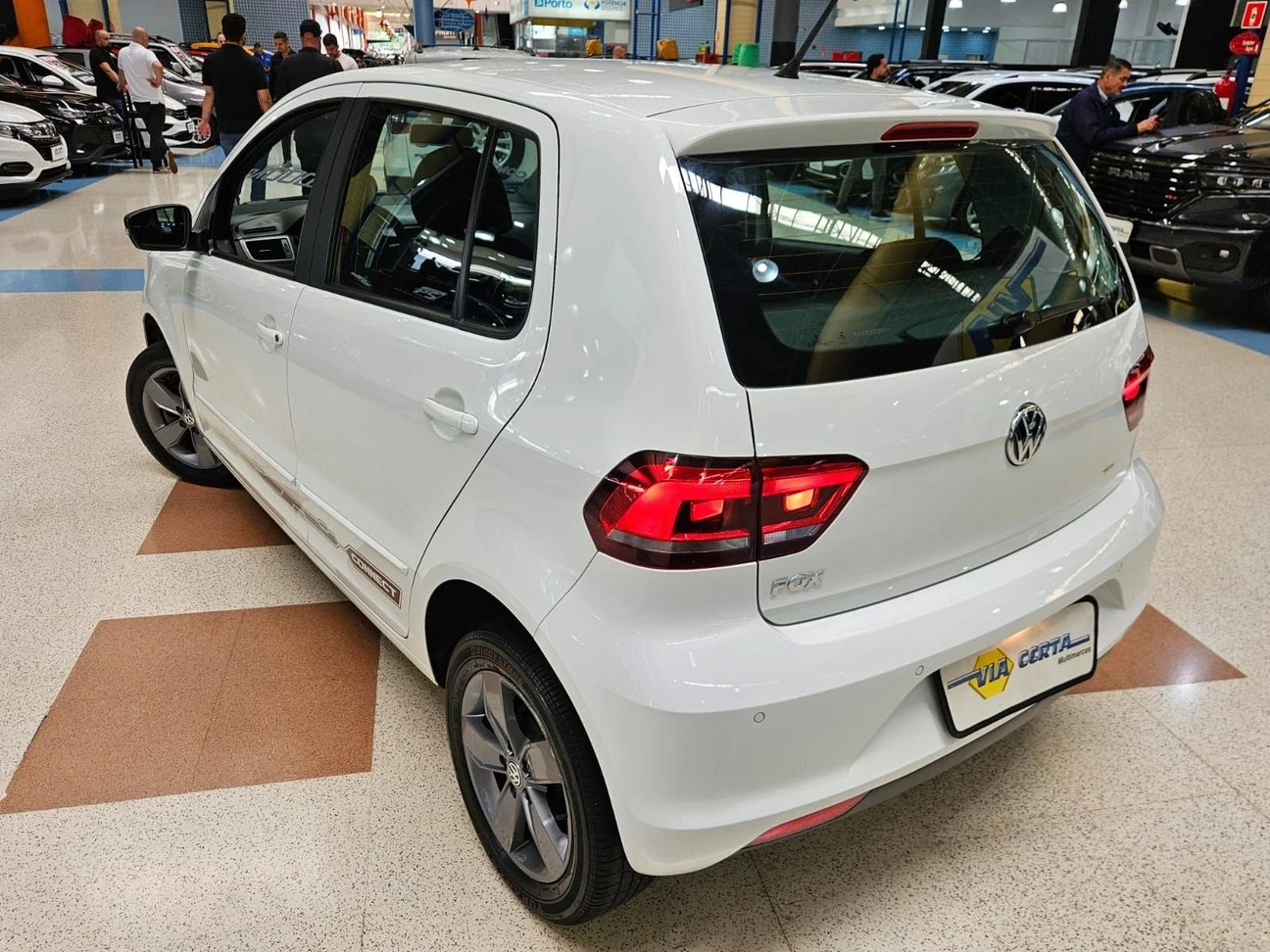 VOLKSWAGEN FOX