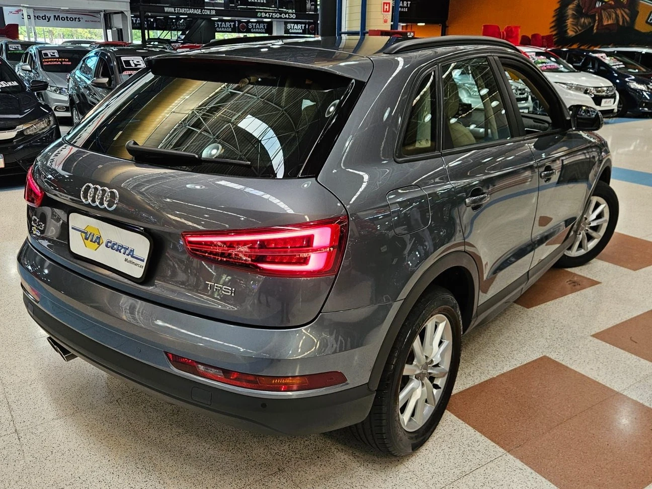 AUDI Q3