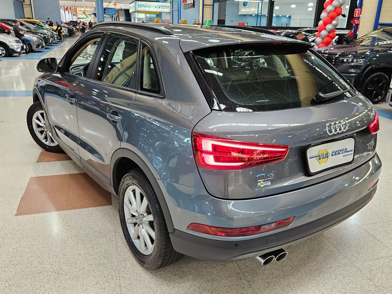 AUDI Q3