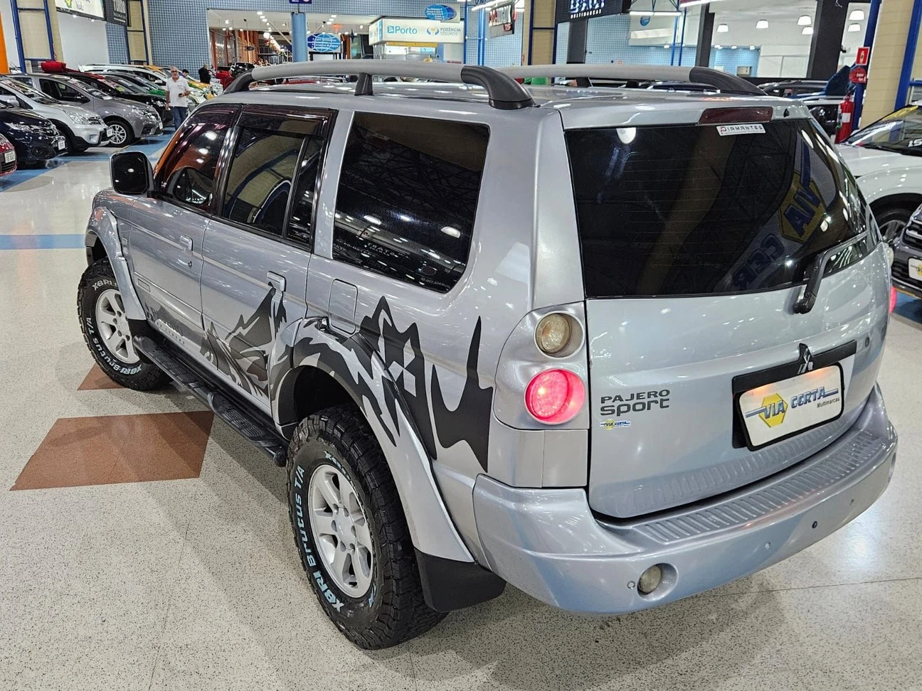 MITSUBISHI PAJERO SPORT