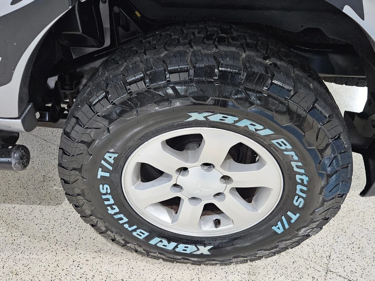 MITSUBISHI PAJERO SPORT