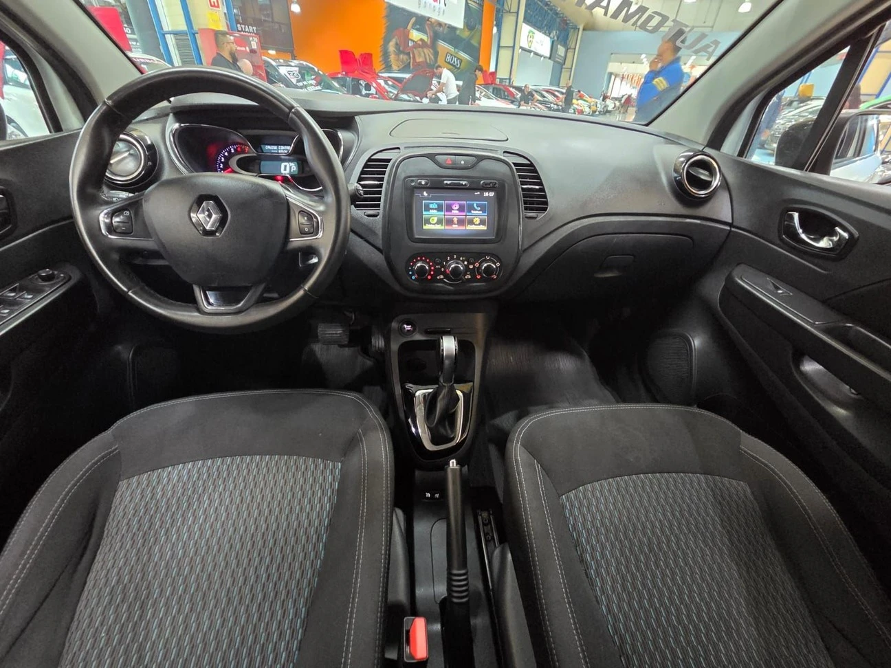RENAULT CAPTUR