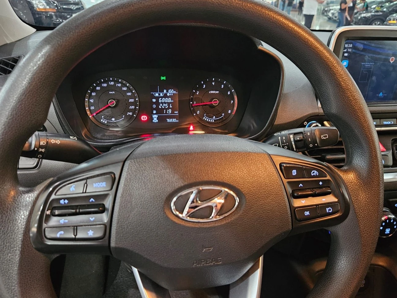 HYUNDAI HB20