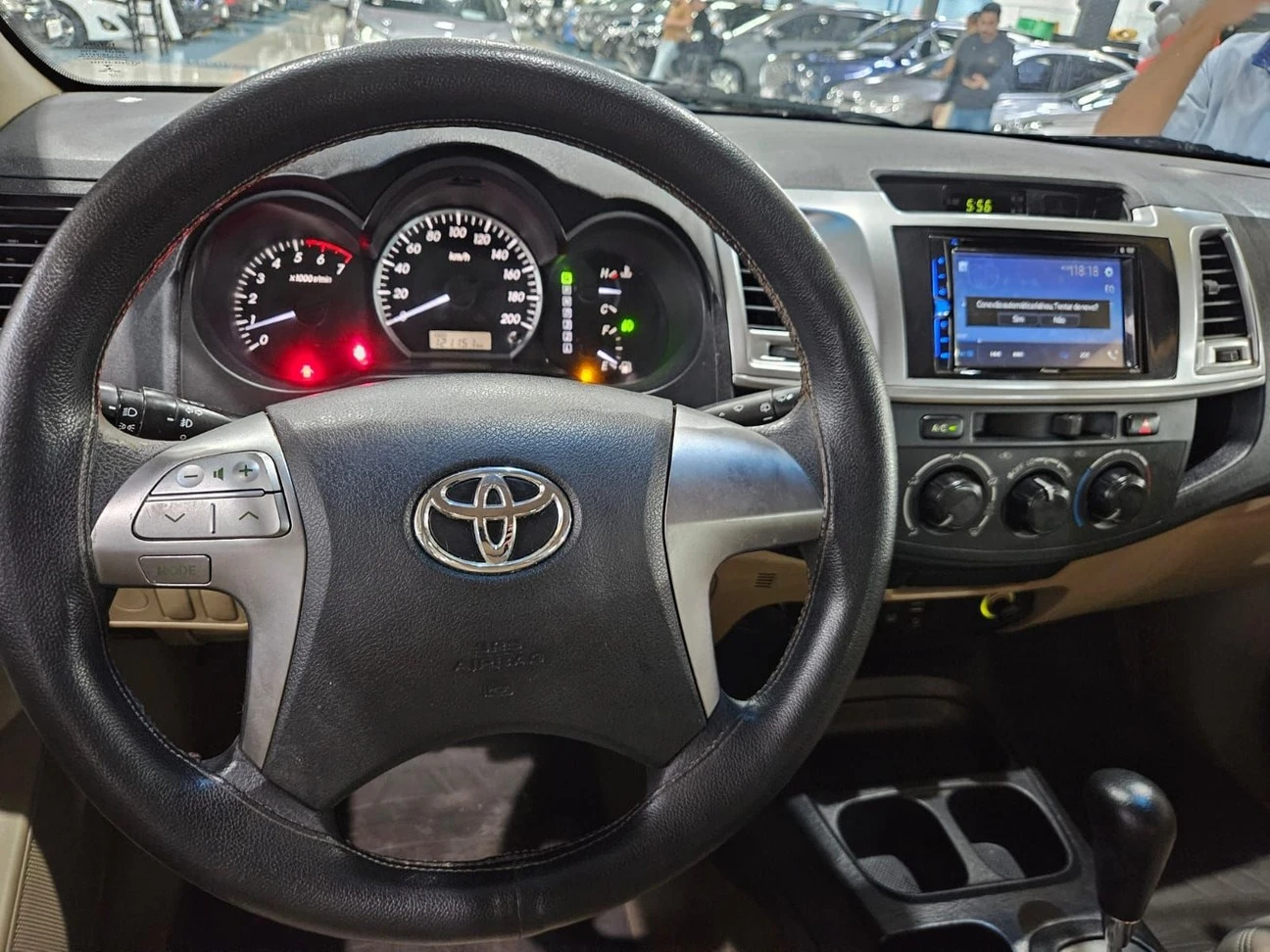 TOYOTA HILUX SW4
