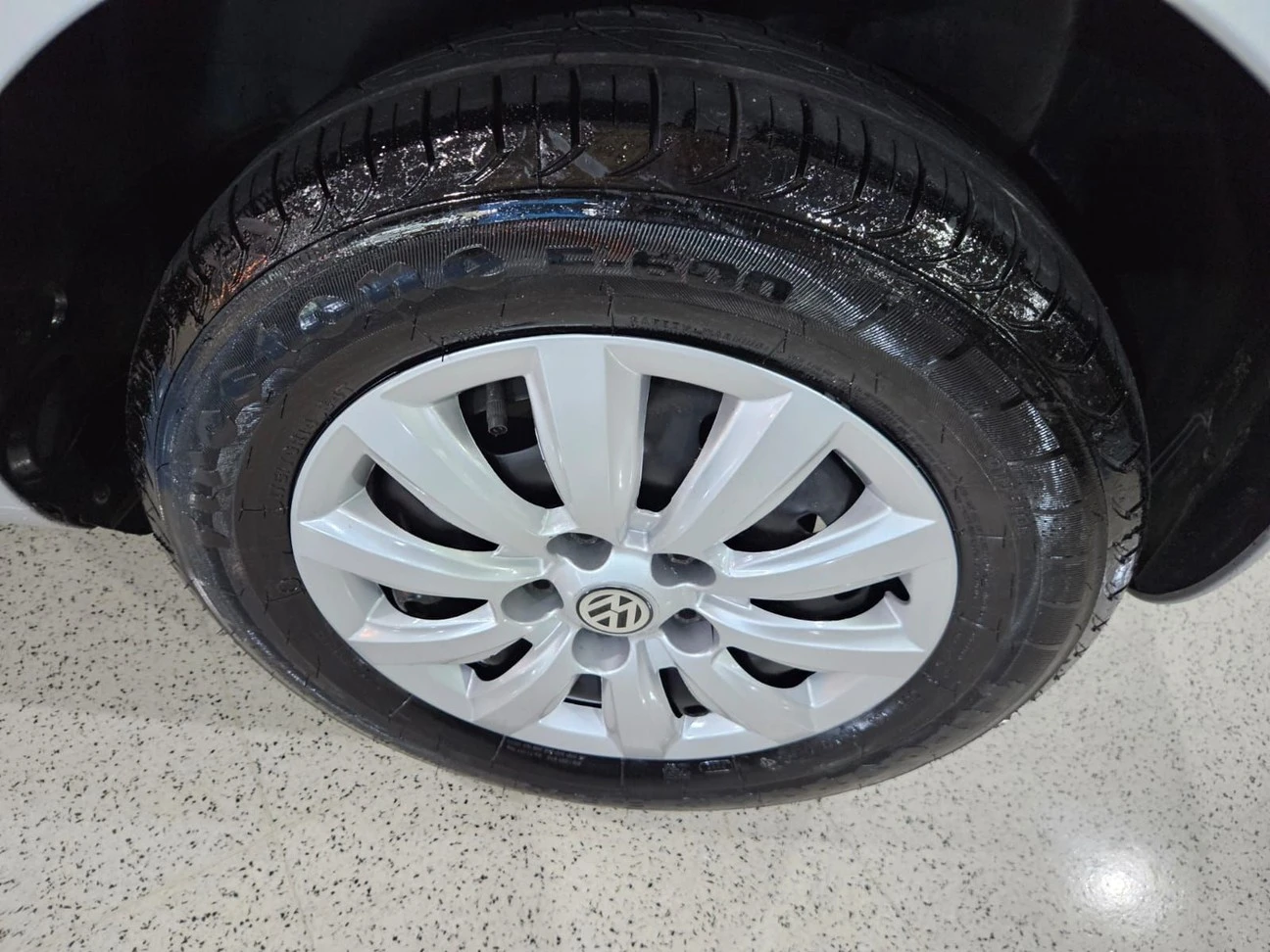 VOLKSWAGEN FOX