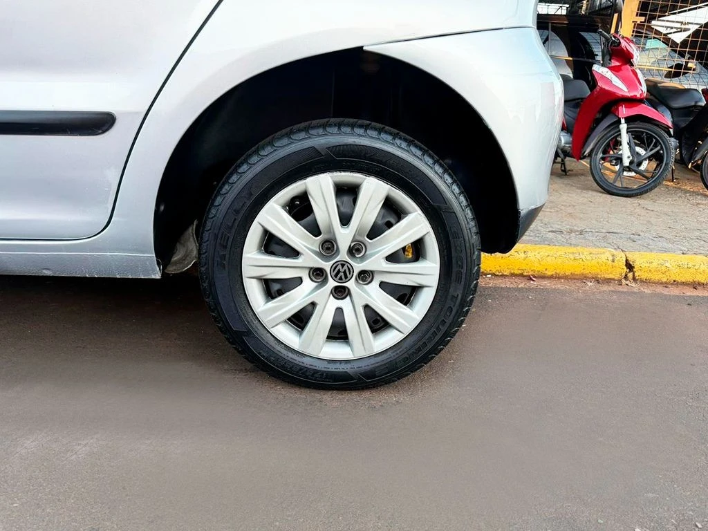 VOLKSWAGEN FOX
