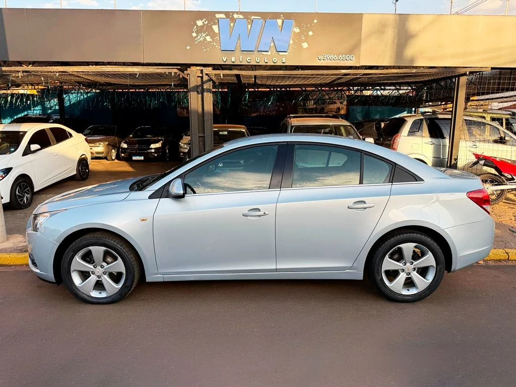 CHEVROLET CRUZE