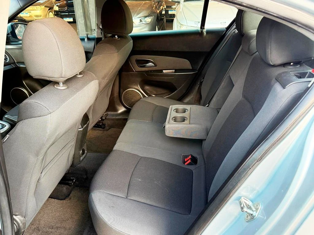 CHEVROLET CRUZE