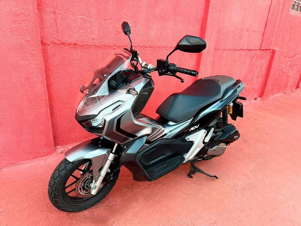HONDA ADV