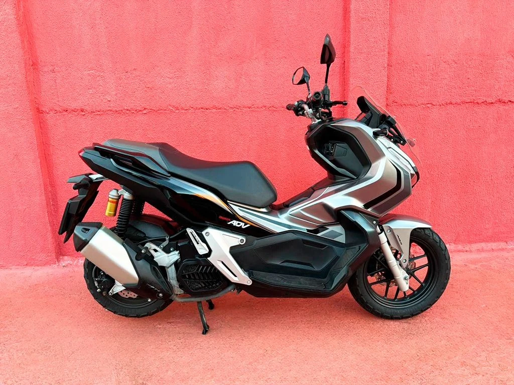 HONDA ADV
