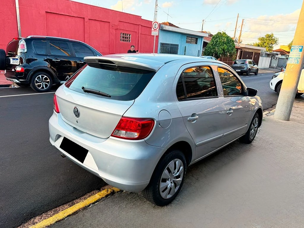 VOLKSWAGEN GOL