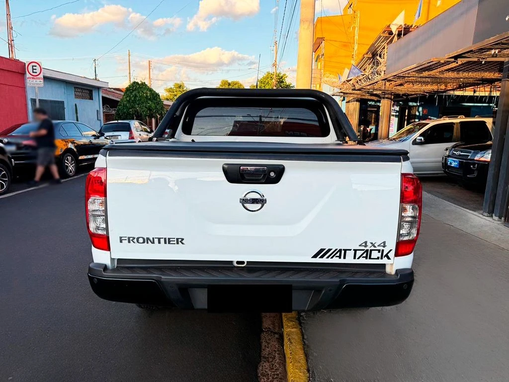 NISSAN FRONTIER