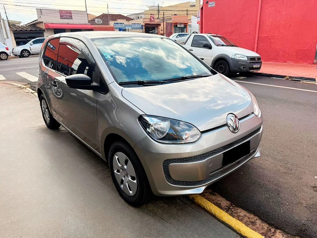 VOLKSWAGEN UP
