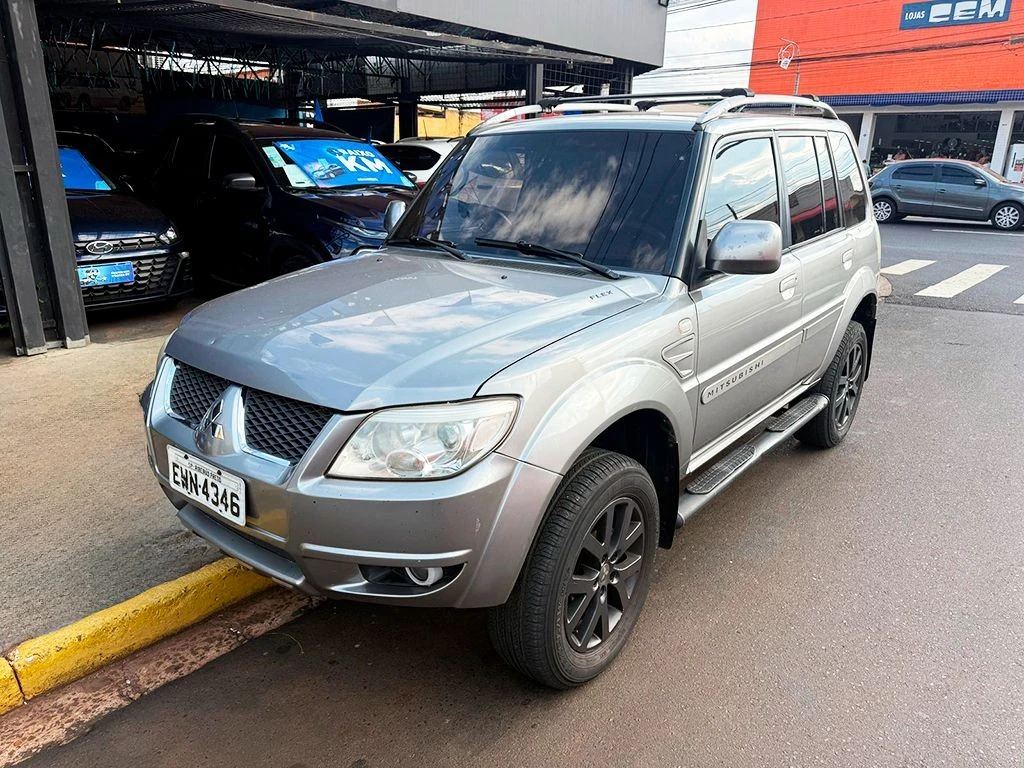 MITSUBISHI PAJERO TR4