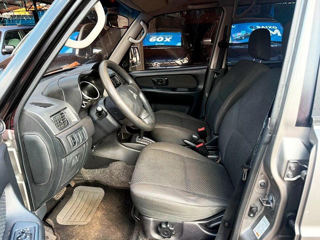 MITSUBISHI PAJERO TR4