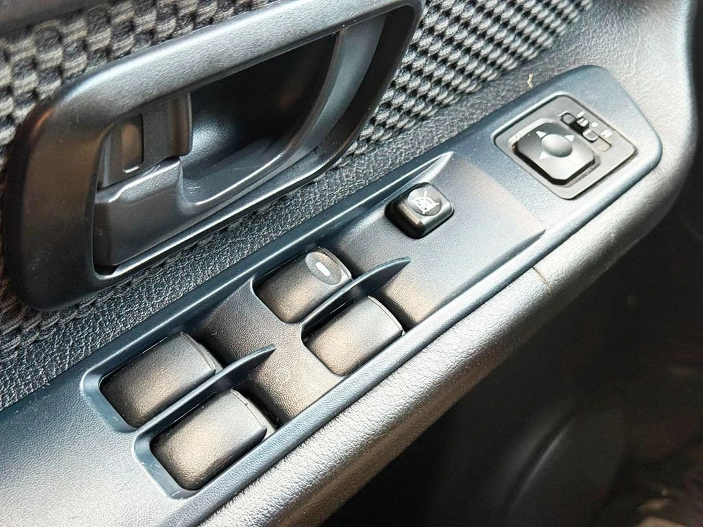 MITSUBISHI PAJERO TR4