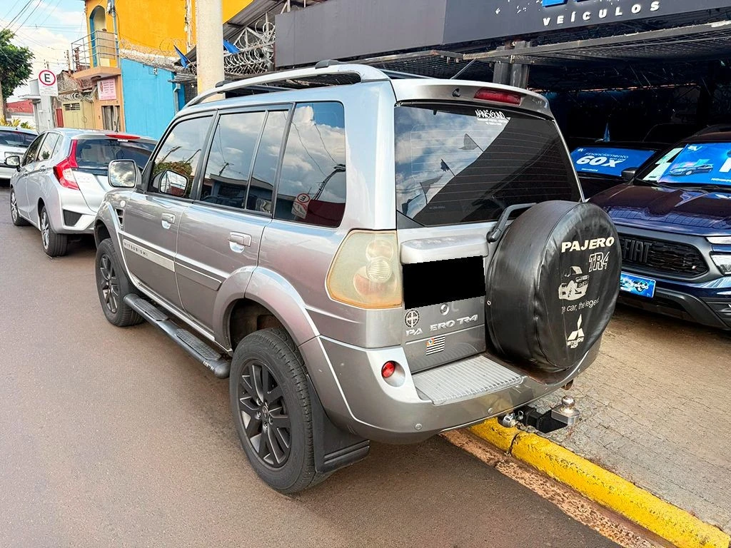 MITSUBISHI PAJERO TR4