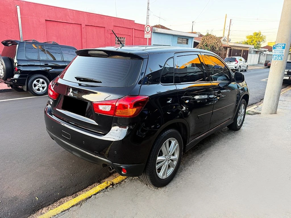MITSUBISHI ASX