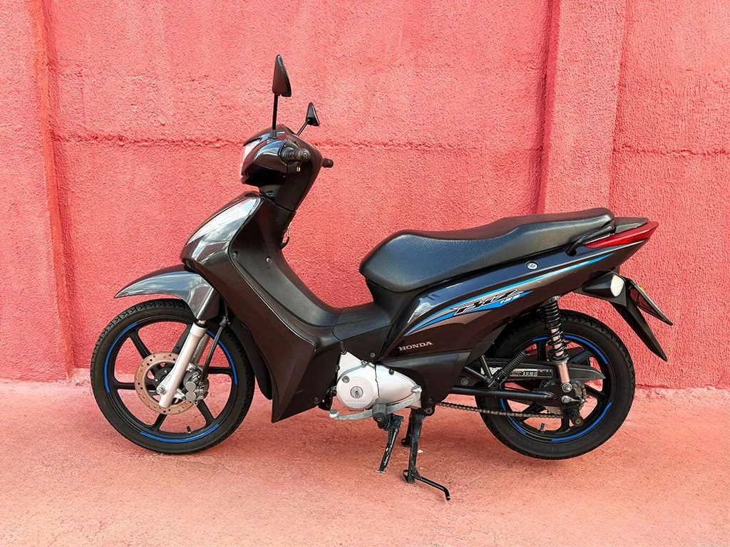 HONDA BIZ 125 ES