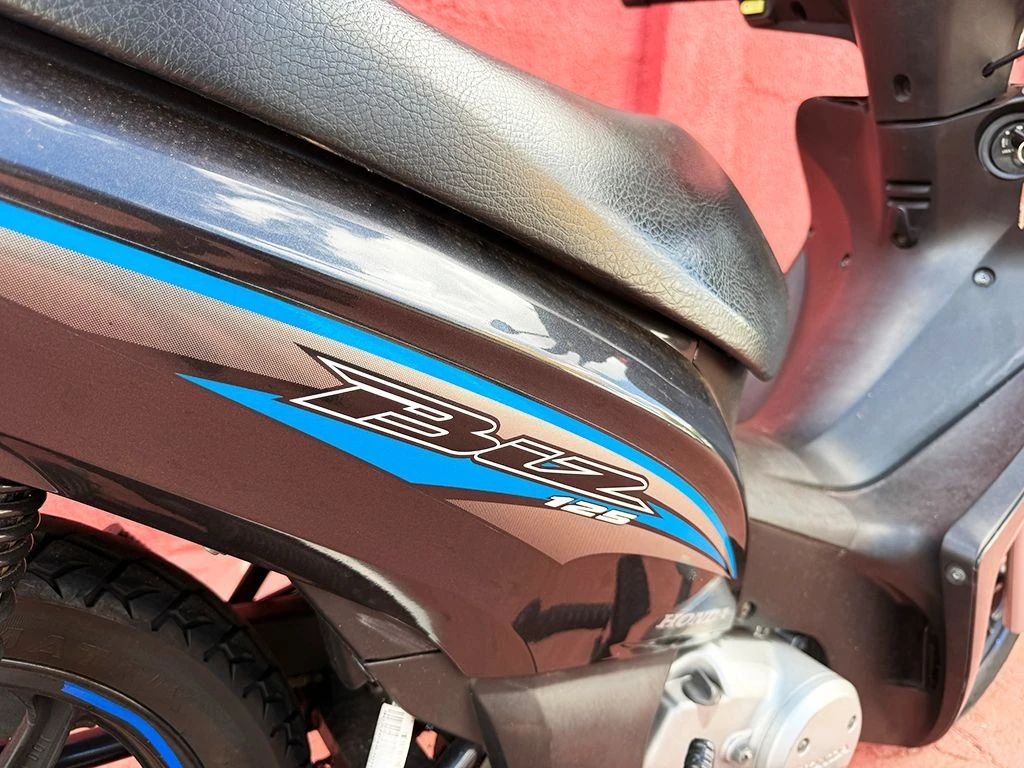 HONDA BIZ 125 ES