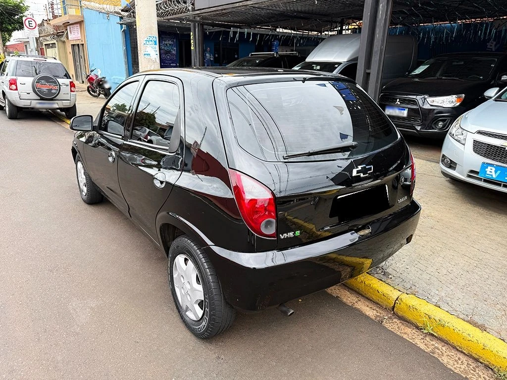 CELTA 1.0 MPFI LT 8V