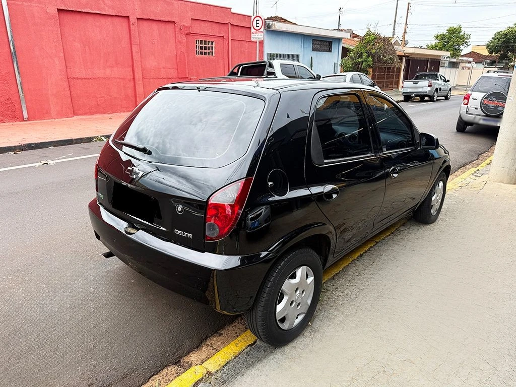 CELTA 1.0 MPFI LT 8V