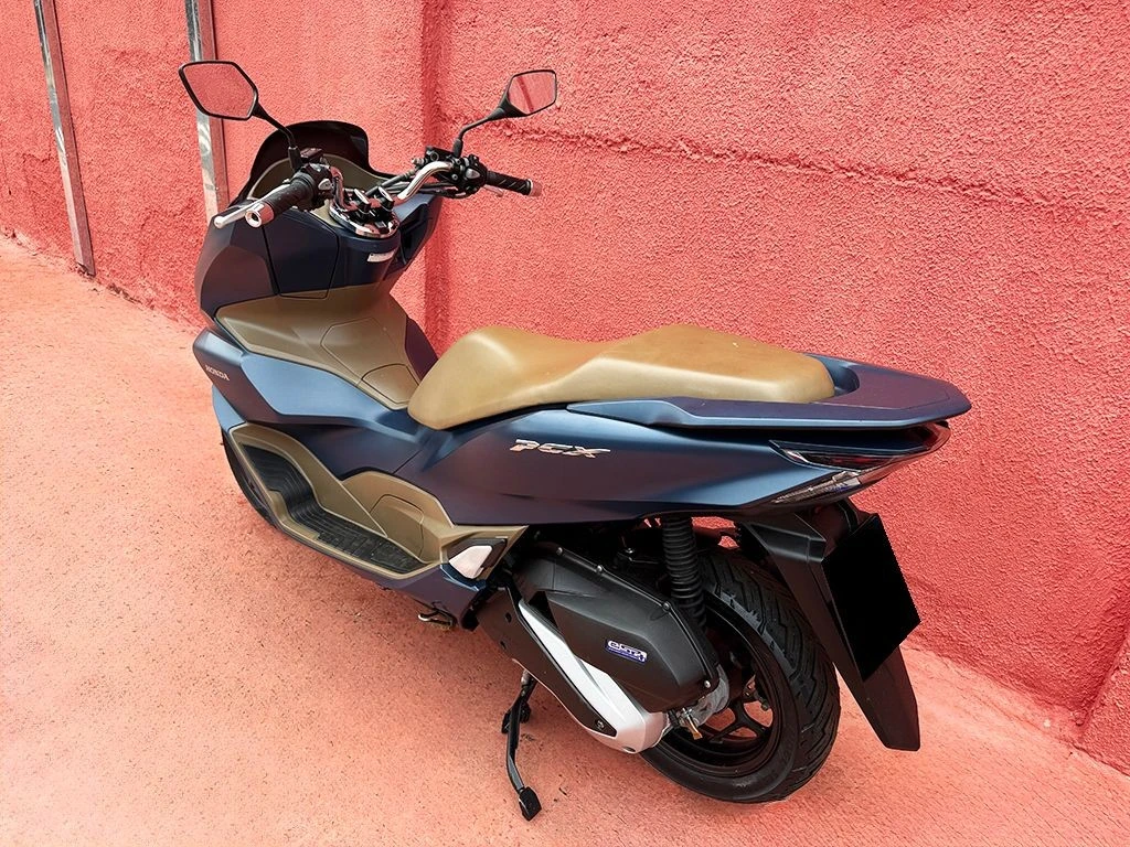 PCX DLX 