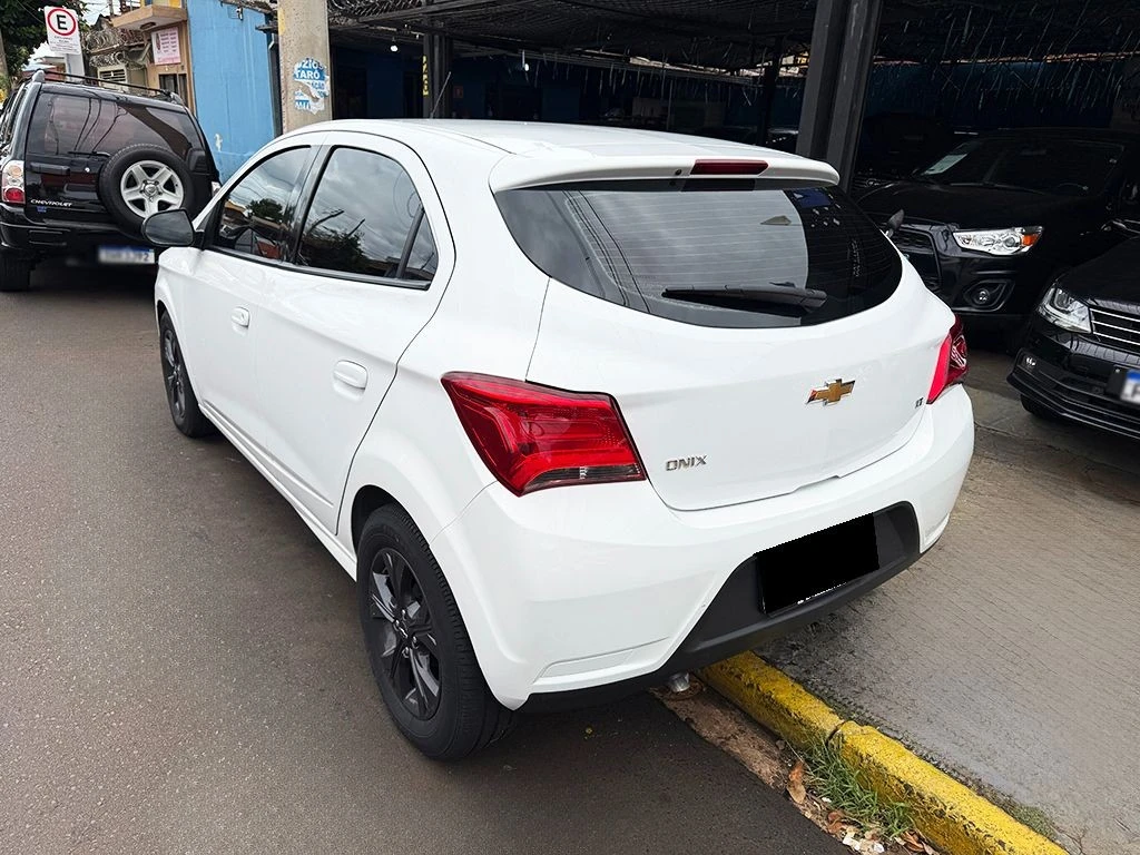 CHEVROLET ONIX