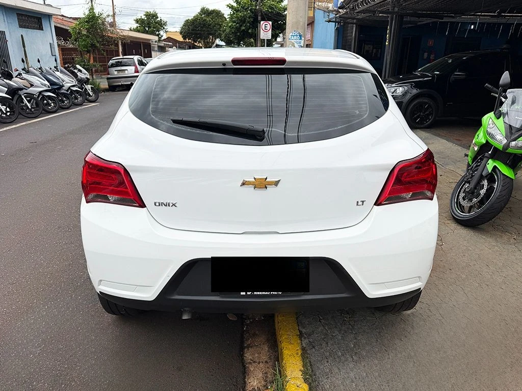 CHEVROLET ONIX