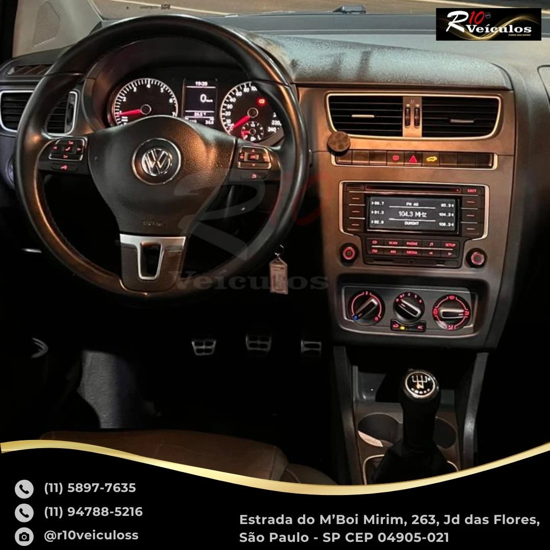 VOLKSWAGEN CROSSFOX