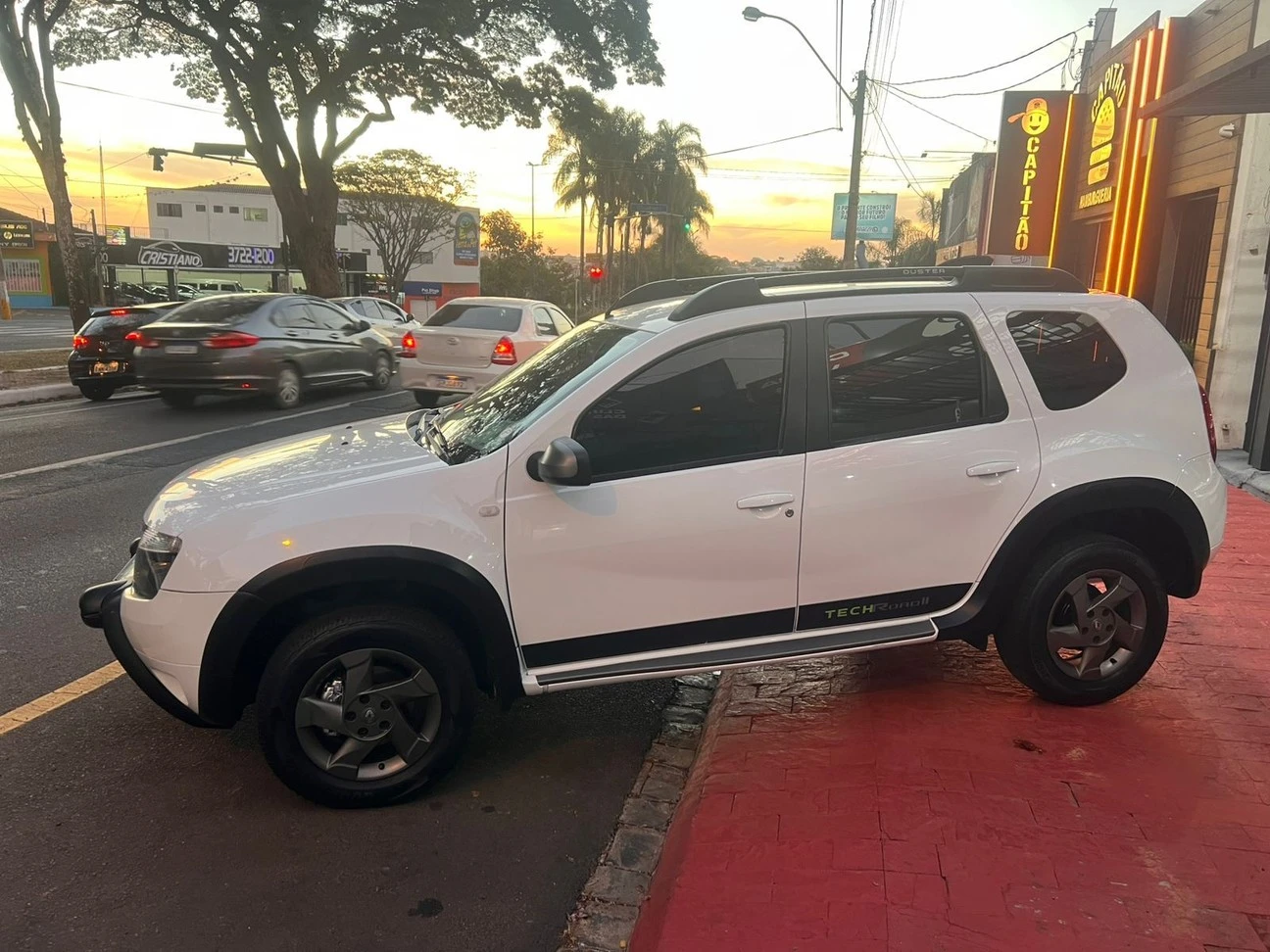 RENAULT DUSTER