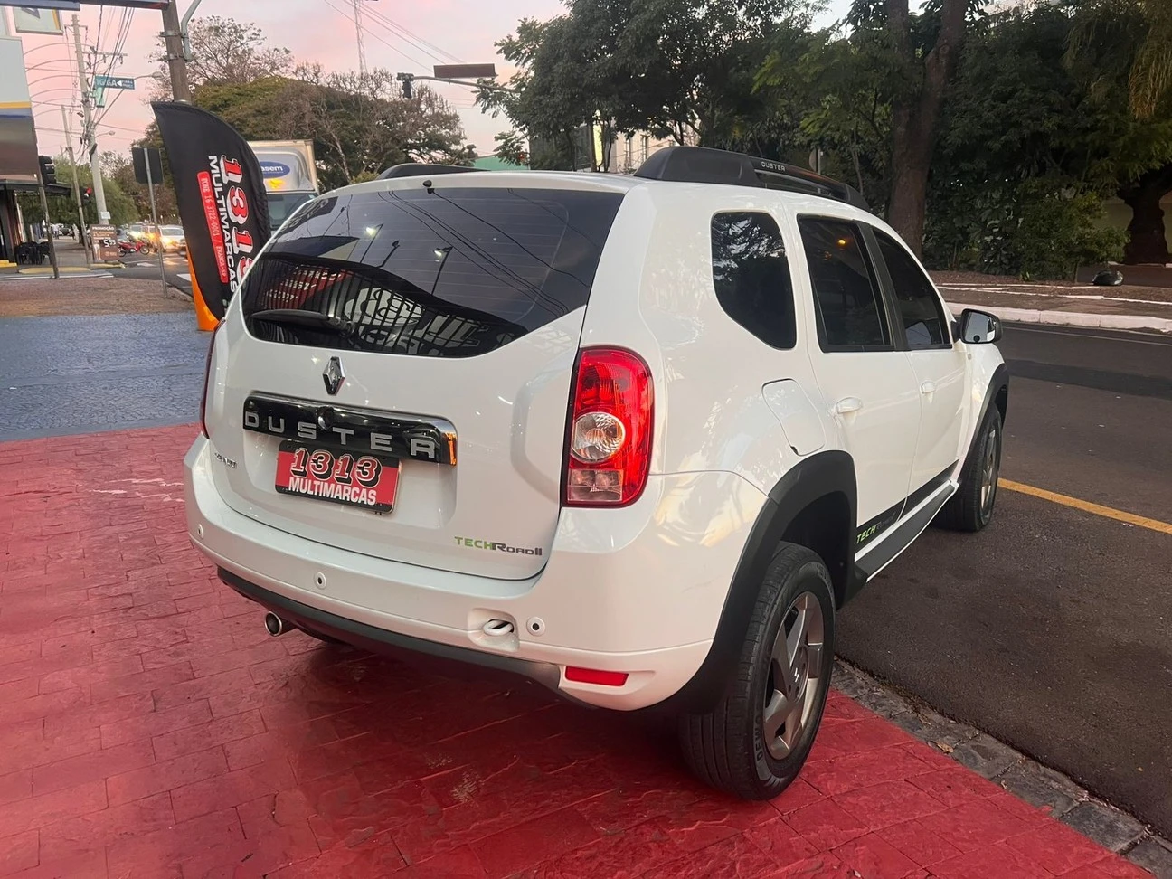 RENAULT DUSTER