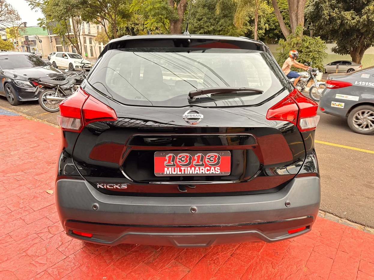NISSAN KICKS