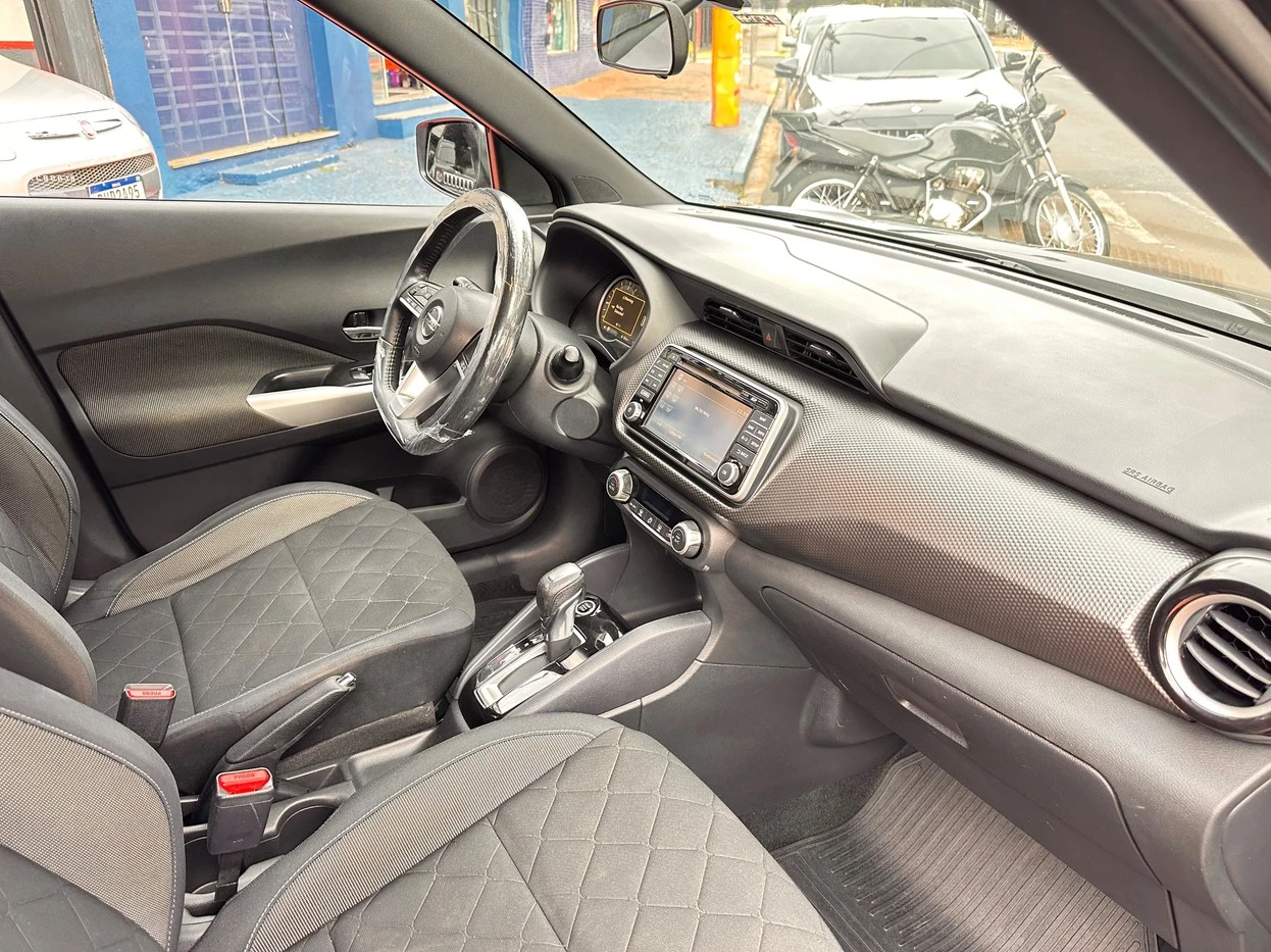 NISSAN KICKS