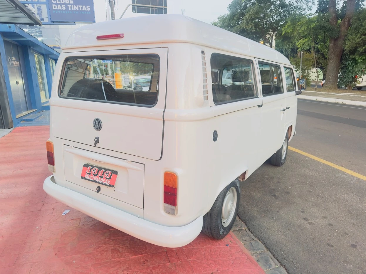 VOLKSWAGEN KOMBI