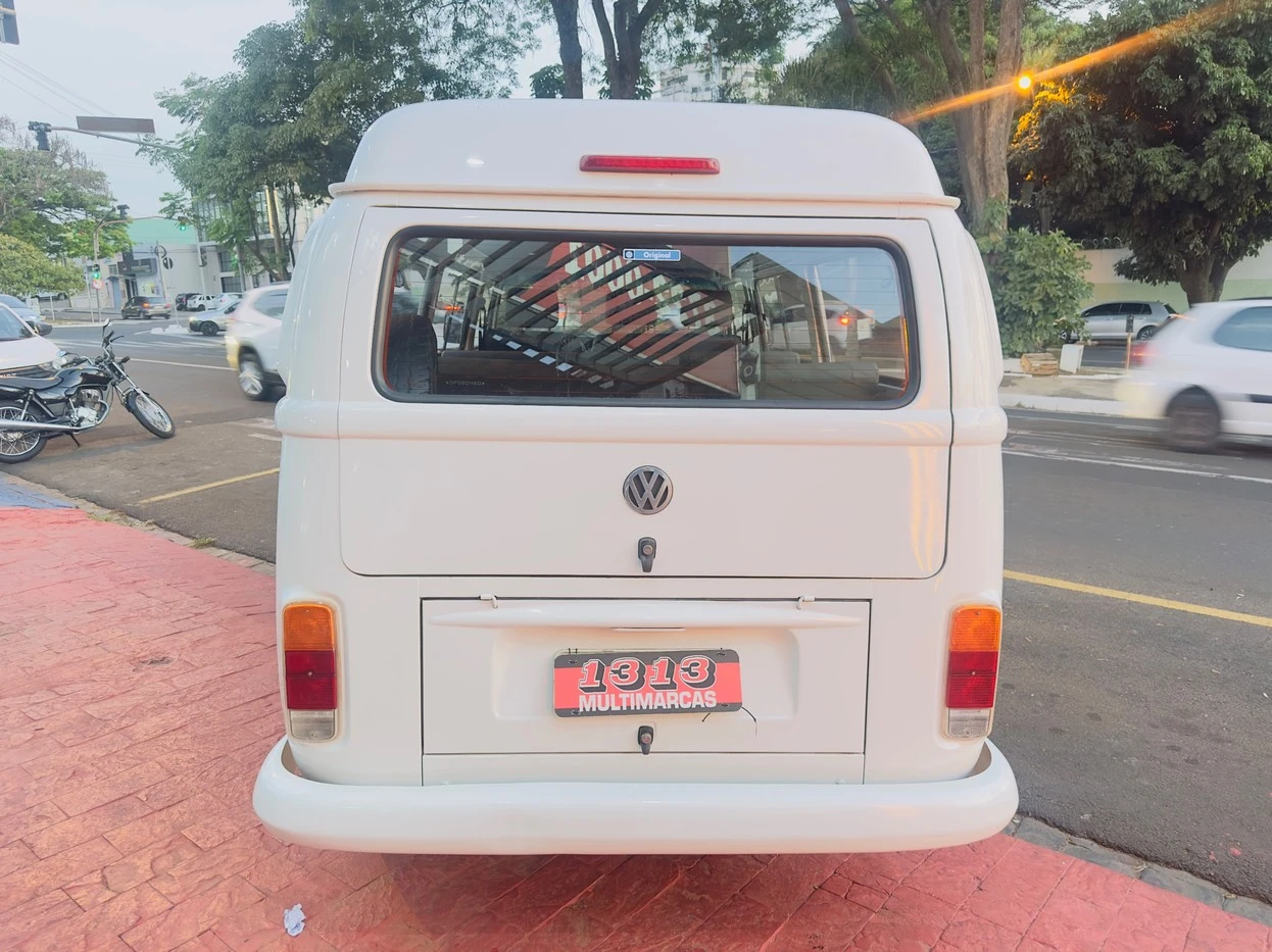 VOLKSWAGEN KOMBI
