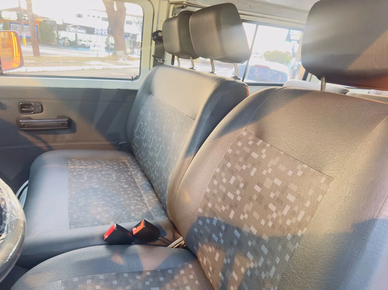 VOLKSWAGEN KOMBI