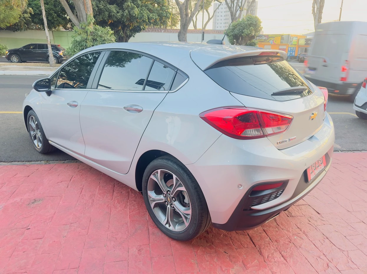 CHEVROLET CRUZE