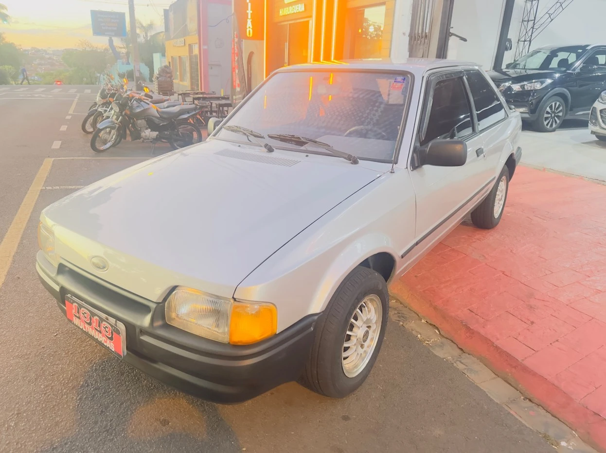 FORD ESCORT