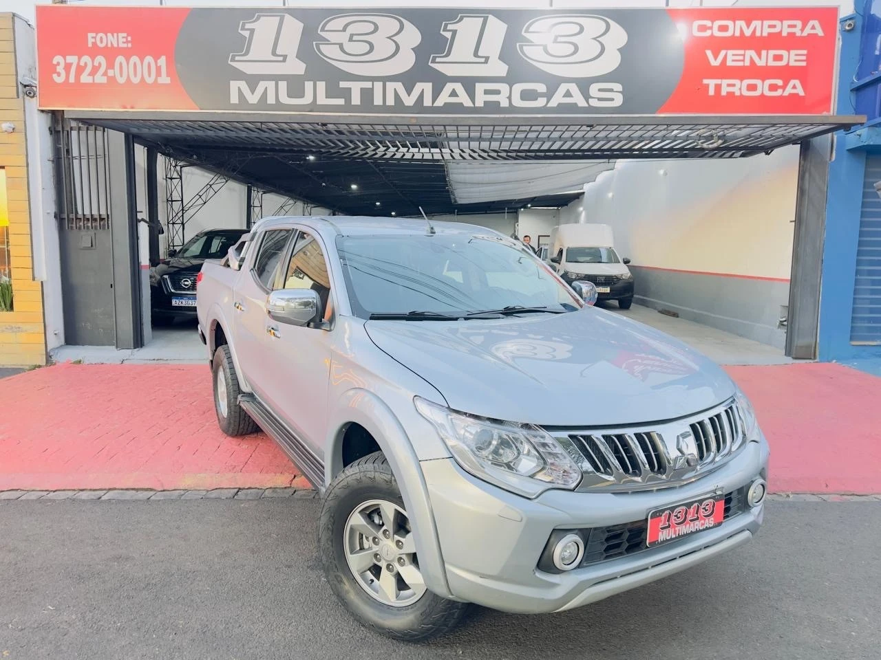 MITSUBISHI L200 TRITON