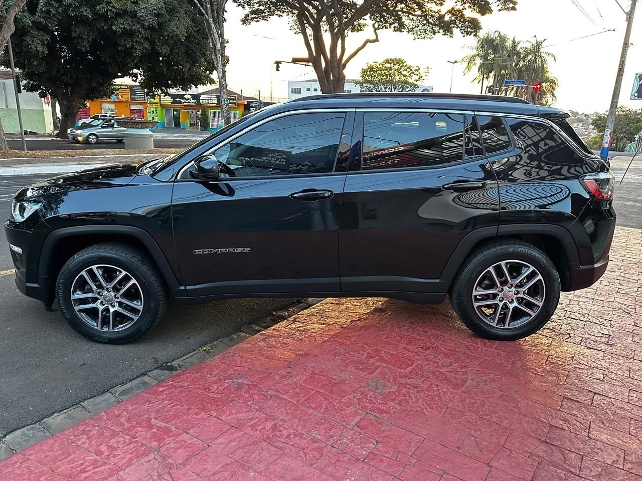 JEEP COMPASS