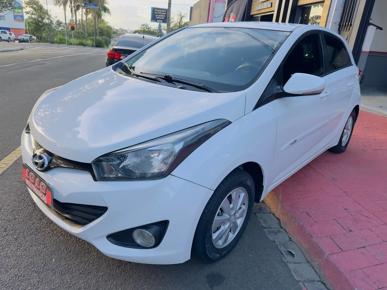 HYUNDAI HB20