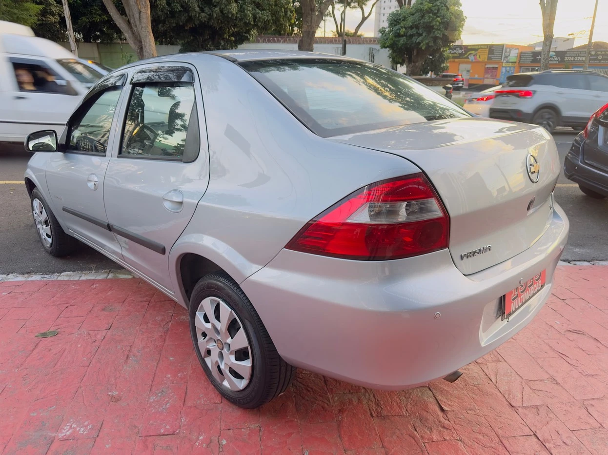 CHEVROLET PRISMA