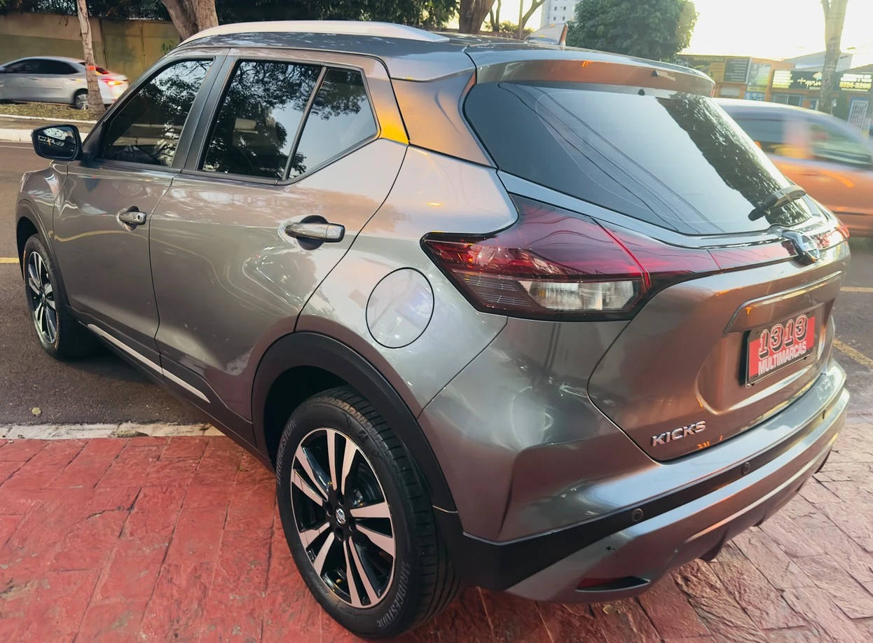 NISSAN KICKS