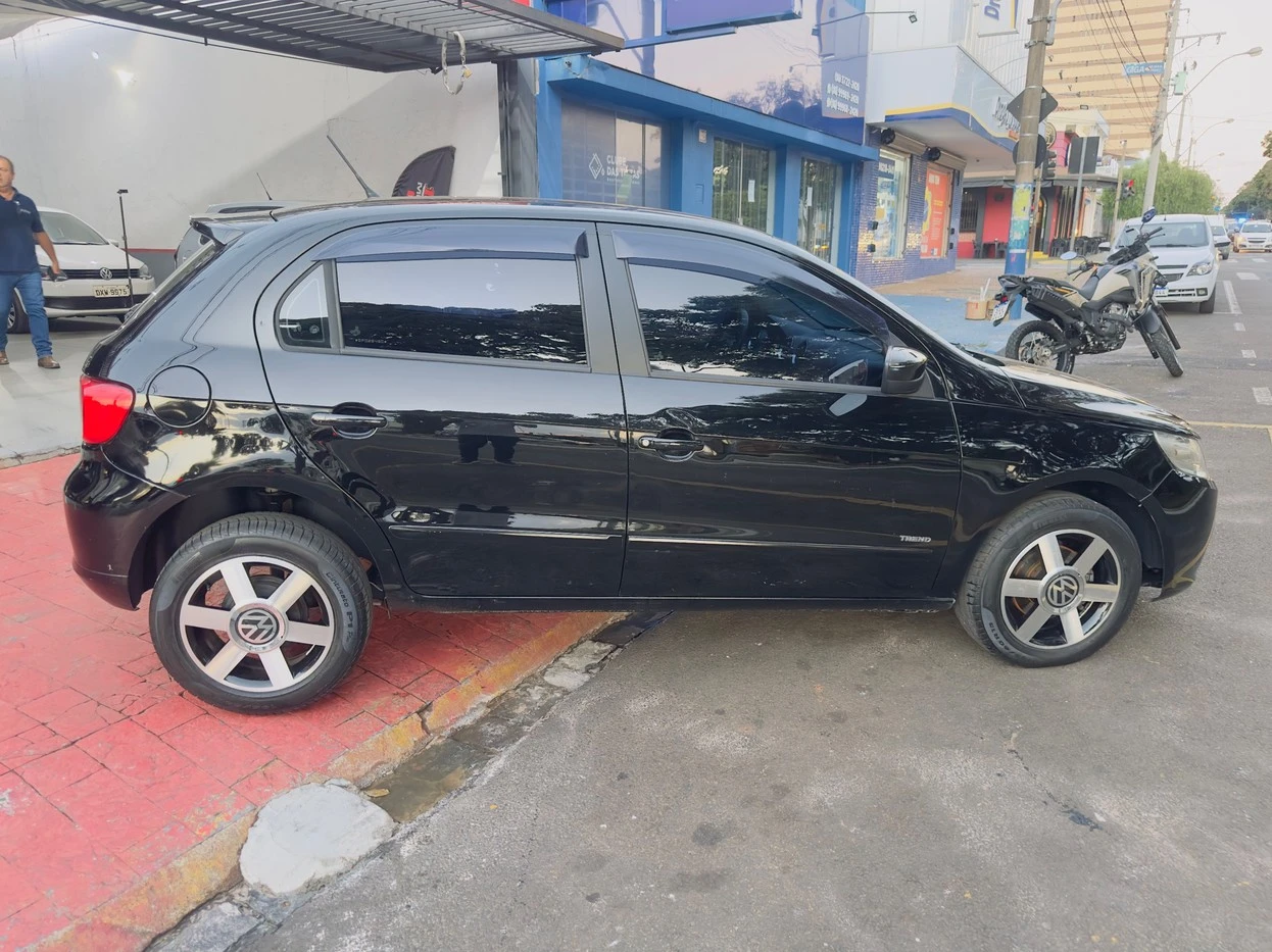 VOLKSWAGEN GOL