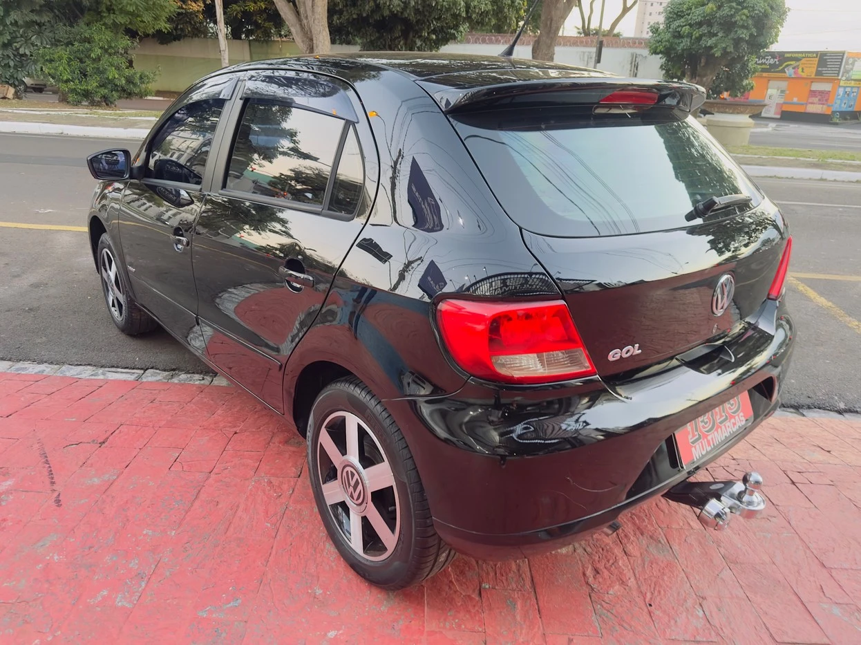 VOLKSWAGEN GOL