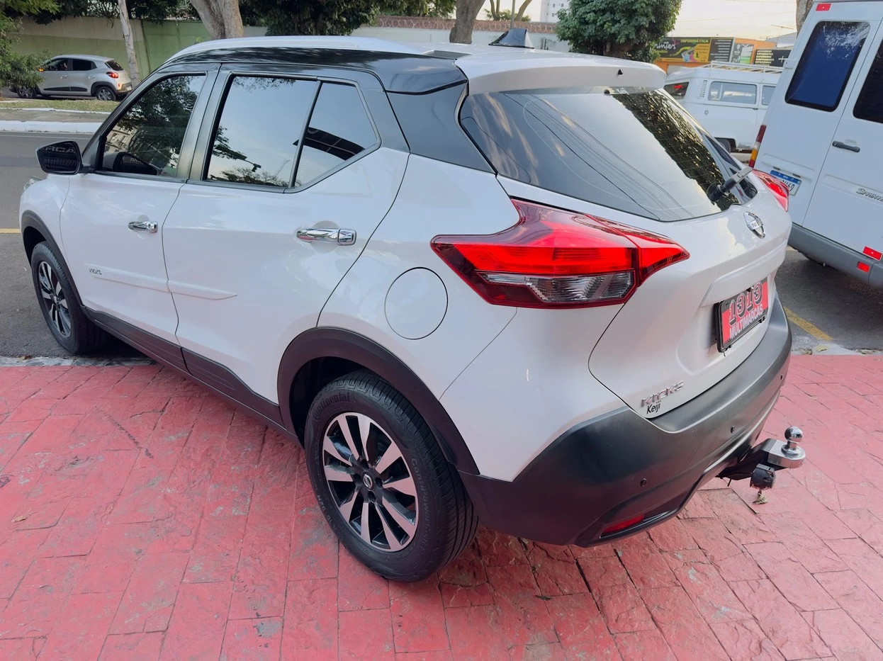 NISSAN KICKS