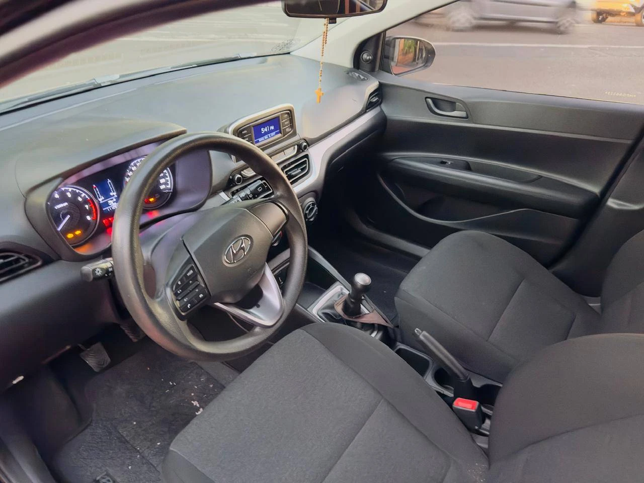 HYUNDAI HB20